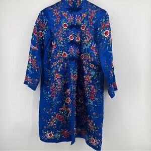 Plum Blossom Chinese Embroidered Coat , 1960's 100% Silk SZ 32